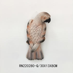 Tuinmuur Boom Hangende Ornamenten Groothandel Kunstmatige Papegaai Vogel Decoratie Opknoping Outdoor Hars Papegaai Voor Muur Beeldje - Product Image 5