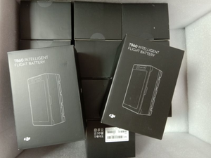 แบตเตอรี่อัจฉริยะ TB60 สำหรับโดรน Matrice 300/350 RTK ความจุ 5935mAh พร้อมเวลาบิน 55 นาที และดีไซน์แบบถอดเปลี่ยนได้ขณะใช้งาน - Product Image 4