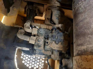 Excavadora sobre orugas japonesa Komatsu de segunda mano, excelente en stock, máquina usada de alta calidad asequible a la venta - Product Image 5