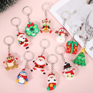 พวงกุญแจตุ๊กตาซานตาคลอสต้นคริสต์มาส น่ารัก ทำจาก PVC ของตกแต่งปีใหม่ พวงกุญแจคริสต์มาส - Product Image 2