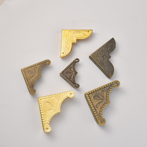 Wenzhou Platinum Link - Esquineros Metálicos de Estilo Chino Antiguo, Herrajes de 3-5 mm de Grosor, Banda de Borde Resistente - Product Image 3