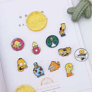 Badge en métal Simpsons en vente chaude, dessin animé amusant, anime, émail imprimé UV, forme irrégulière, décoration de vacances, bijoux cadeau pour - Product Image 6