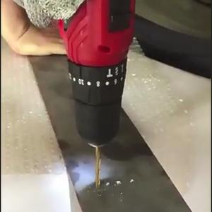 สว่านไฟฟ้าไร้สาย 750 วัตต์ แรงบิด 200 นิวตันเมตร ใช้พลังงานแบตเตอรี่ พร้อมระบบเดินหน้าถอยหลัง ผลิตที่เจ้อเจียง รองรับ OEM - Product Image 5