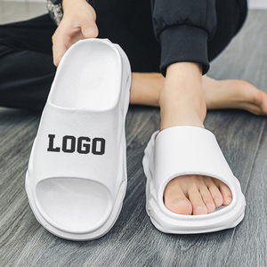 Claquettes en EVA personnalisées à motifs géométriques, pour hommes et femmes, avec logo en relief, antidérapantes, pour la plage et le sport, OEM, faible MOQ - Product Image 3