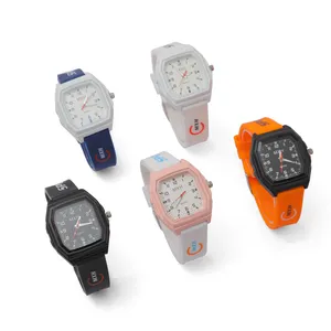 Custom Minimalist Quartz Watch Numerals Time Easy Read Waterproof Girls Watch Simplicity Woman Hand Watch