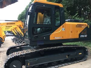Excavatrice robuste R215VS avec godet de 0,92 m³ certifiée CE - Product Image 6
