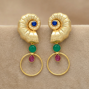 Boucles d'oreilles pendantes circulaires en hydro-rubis et onyx vert avec tête de coquillage, boucles d'oreilles en pierres précieuses, boucles d'oreilles faites à la main, boucles d'oreilles au design tendance - Product Image 3