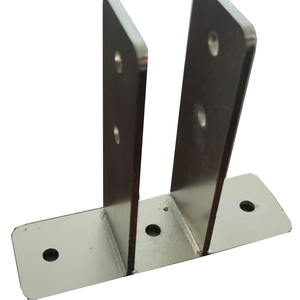 Pièces en tôle estampée en acier, acier inoxydable, aluminium pour l'estampage de métaux sur mesure et les composants formés avec précision - Product Image 1