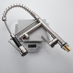 Grifo de fregadero de cocina de un solo mango de latón cromado moderno Grifo mezclador de agua extraíble de rotación 360 con caño doble Estilo clásico - Product Image 2