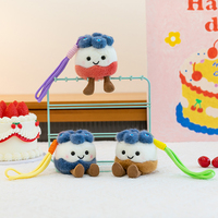 Peluche Gâteau d'Anniversaire Kawaii avec Fruits - Poupée en Peluche Fraise Mangue Myrtille, Cadeau Mignon pour Enfants et Tout-Petits