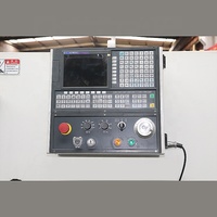 Hobby Verticale CNC Freesmachine VMC640 3-assige BT40 Enkelvoudige Spindel JIUCHENG Lichtgewicht 1 Jaar Garantie