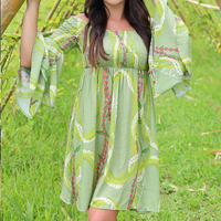 Robe décontractée de luxe en rayonne à imprimé hawaïen, plissée, élastique, épaules dénudées et manches évasées, personnalisable OEM