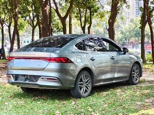 Auto Usado 2022 BYD Qin PLUS DM-i 2021MY Executive 55KM Sedán 1.5L PHEV LHD 43,496mi Un Solo Dueño Automático Exportación China - Product Image 6