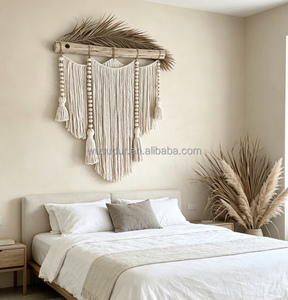 Tapisserie murale en <span class=keywords><strong>macramé</strong></span> Driftwood <span class=keywords><strong>avec</strong></span> perles de <span class=keywords><strong>bois</strong></span> blanches, longues franges et pompons, grande décoration murale bohème pour cheminée et chambre à coucher - Product Image 3