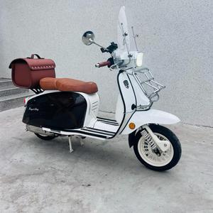 Parabrezza per <span class=keywords><strong>Vespa</strong></span> Primavera 125 <span class=keywords><strong>150</strong></span>, Protezione dal Vento e dalle Intemperie per Moto - Product Image 1