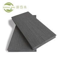Plancher en PVC solide co-extrudé ASA |   Planches de terrasse composites modernes antidérapantes à grain de bois brossé, écologiques, à clipser, pour extérieur
