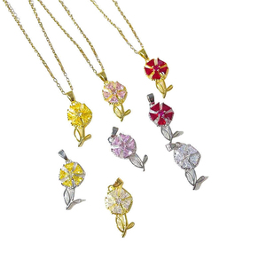 Diseño de joyería de moda Mujeres 18K chapado en oro corazón hoja circón colgante collar textura flor colgante collar - Product Image 6