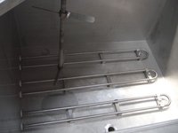 Fondeur de cire à agitation QM 2000L à chauffage direct et motorisé / 48 kW, en acier inoxydable à paroi simple, à température contrôlée automatiquement