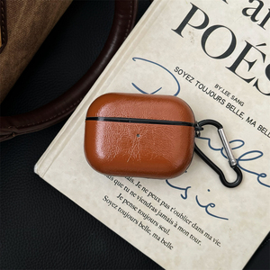 Funda Vintage de Cuero Encerado para AirPods, PC+PU Rígido, Cubierta Protectora Antigolpes con Llavero - Product Image 1