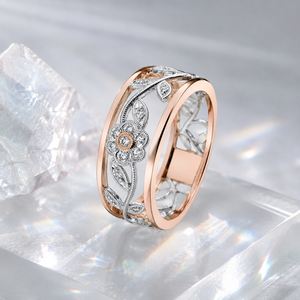 Anello con Design Floreale Bicolore per Donne - Product Image 5