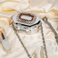Sac de Soirée Mini Pochette de Luxe pour Femme en Métal, Orné de Perles et Strass Floraux, avec Chaîne Bandoulière pour Mariage et Fêtes
