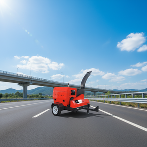Broyeur de bois diesel robuste JINKE avec une capacité de 2-4t/h pour l'entretien des vergers et des forêts - Product Image 1