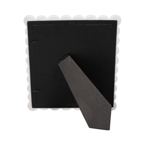 Cornice Decorativa con Bordo Ondulato 8x10 Pollici in Resina per Arredamento Casa, Esposizione su Tavolo o Mensola, Decorazione per Soggiorno - Product Image 5