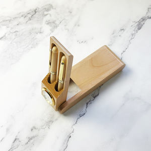 ชุดของขวัญปากกาไม้ตกแต่งโต๊ะทำงานสวยงาม พร้อมปากกาลูกลื่นไม้ <span class=keywords><strong>2</strong></span> ด้าม และนาฬิกาในตัว - Product Image 2