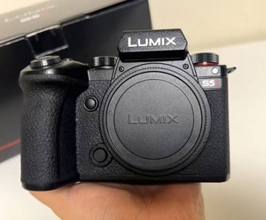 Appareil photo numérique hybride d'occasion Lumix S5 II, enregistrement vidéo 4K/6K, capteur CMOS plein format, carte SD, 24MP - Product Image 3
