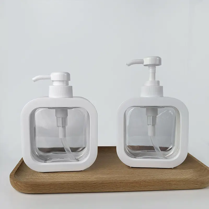 Bouteilles de mousse de savon liquide de lavage de main cosmétique en plastique carré blanc de 300ml 500ml
