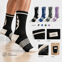Chaussettes de basketball à compression en polyester recyclé et élasthanne, motif élargi, amorti pour le court, ajustement de la cheville, logo artistique, gradation des tailles