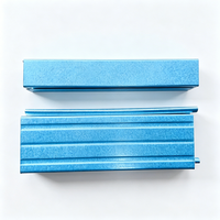 Composants modernes de grille de plafond galvanisée intégrée : profilés en T principaux, profilés en T transversaux, kit complet de suspension léger et haute résistance