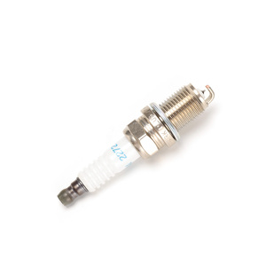 2036000500 Bougie d'allumage Iridium DO Marque Anti-Corrosion et Résistance à la chaleur Numéro OE A113707110CA pour Mercedes-Benz - Product Image 1