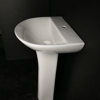 Europe Salle de bain Piédestal Cuvette Toilette Ensemble Salle de lavage Cuvette en céramique Medyag Usine Vente directe Sanitaire Cuvette de Toilette