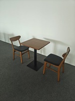 Tables à manger modernes en métal Ensemble de chaises Mobilier pour magasin de café Utilisation des meubles de restaurant