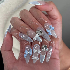 Faux ongles longs faits à la main à pression, portables et réutilisables, avec décorations 3D pour manucure - Product Image 4