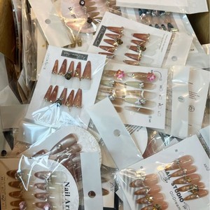 Faux ongles œil de chat faits main à presser - Vente en gros - Faux ongles ABS de qualité supérieure à effet scintillant et unique pour revendeurs et déstockage de stands de rue - Product Image 6