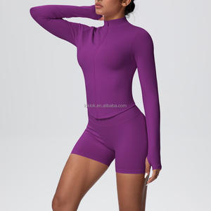 Veste de sport à fermeture éclair intégrale avec logo personnalisé, coupe ajustée, veste de yoga et de fitness avec poches, veste de sport à manches longues pour femmes, veste d'entraînement - Product Image 3