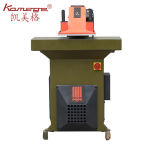 Presse à découper le cuir hydraulique à bras oscillant SE20 20T reconditionnée pour la fabrication de chaussures et la production de cuir - Product Image 3