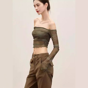 Camiseta <span class=keywords><strong>de</strong></span> <span class=keywords><strong>tul</strong></span> versátil estilo Ins <span class=keywords><strong>de</strong></span> <span class=keywords><strong>manga</strong></span> <span class=keywords><strong>larga</strong></span> con estampado Floral <span class=keywords><strong>de</strong></span> malla Retro con hombros descubiertos para mujer - Product Image 4