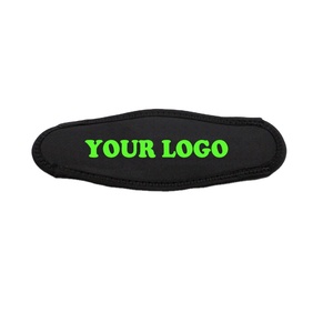Protège-câble de masque de plongée en néoprène rembourré pour adulte, confortable, avec impression de logo personnalisée - Product Image 1