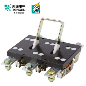 Interruptor de Cuchilla Trifásico Tengen Hd13bx 630 de 3 Polos, 600A, 380V, para Uso en Interiores - Product Image 3