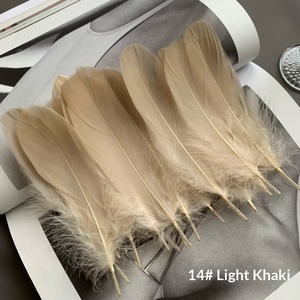 Plumas de Ganso Teñidas Grandes y Suaves en Stock para Decoraciones de Pared de Girasoles DIY para Bodas y Carnavales, y Manualidades de Alas de Atrapasueños - Product Image 6