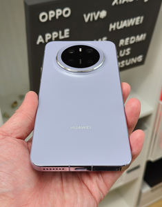 Nuovo Hua Wei Mate 70, Schermo OLED 6.7\" 120Hz, Quattro Fotocamere Posteriori 50MP, Batteria 5300mAh, Ricarica Cablata 66W, Ricarica Wireless 50W, HarmonyOS 4.3, NFC, Telefono Cellulare 5G - Product Image 5