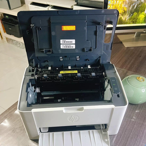 <span class=keywords><strong>Imprimante</strong></span> laser 108W HP A4 <span class=keywords><strong>noir</strong></span> <span class=keywords><strong>et</strong></span> <span class=keywords><strong>blanc</strong></span> Wi-Fi d'occasion pour bureau - Product Image 2