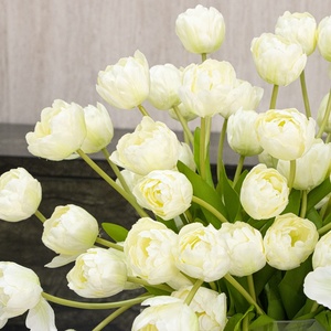 Flores de Tulipán Artificiales Hechas a Mano de Alta Calidad con Florero de Vidrio <span class=keywords><strong>para</strong></span> Decoración del Hogar en Bodas y Día de San Valentín OEM/ODM - Product Image 4