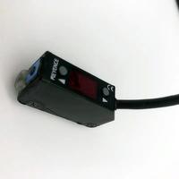 Sensor Fotoelektrik KEYENCE PZ-V11 dengan Amplifier Terintegrasi, Output NPN, Jangkauan Deteksi 30-100mm, Baru dan Asli