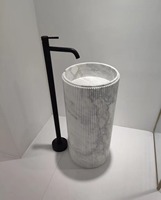 Lavabo sur pied en pierre de marbre blanc Carrara