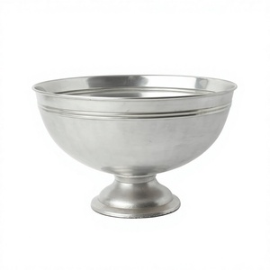 Boisson Baignoire Bordure Perlée Piédestal Refroidisseur De Vin Pied Bassin Seau À Glace Fabricant De Haute Qualité Nickelé Fini - Product Image 1