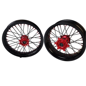 Juego de Ruedas Completas de Aleación de Aluminio CNC de 17 Pulgadas Anodizadas Supermoto DOT 17x3.5 17x5.0 para Husqvarna TE300 FE250 FS450 <span class=keywords><strong>Motard</strong></span> Racing - Product Image 5
